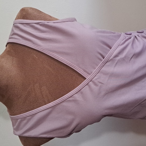 NWT Halara V Neck Ruched Decorative Button Work Tank Size Sm Stretch Pink - Picture 3 of 8